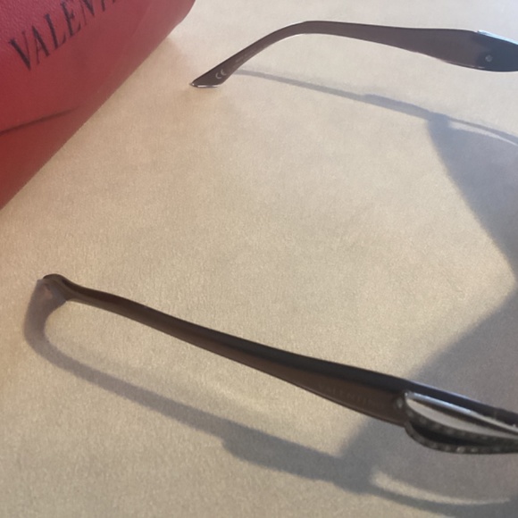 Sunglasses - Picture 5 of 6